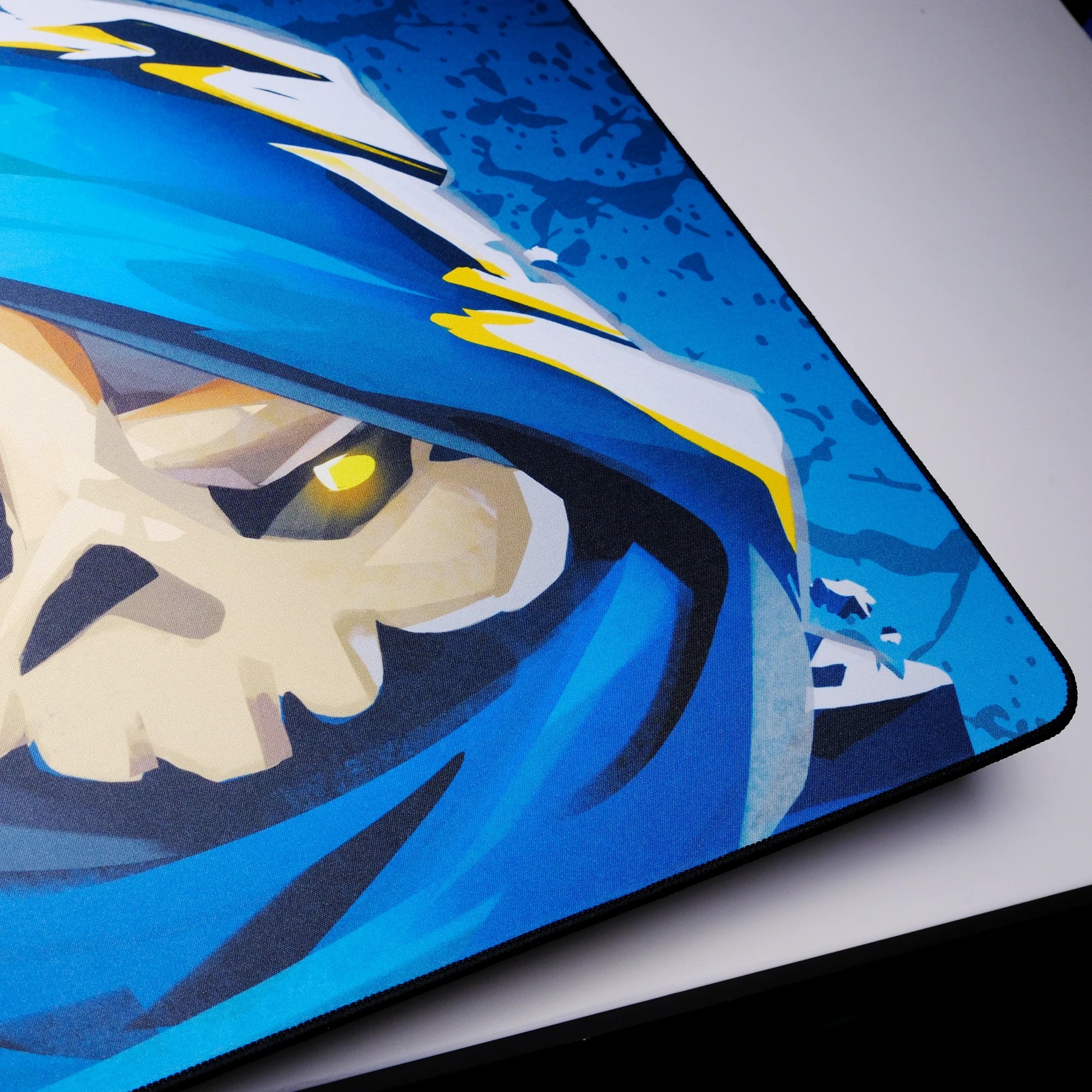 ERRENNIR Gecko x Nacho Customz The Gaze Gaming MousePad